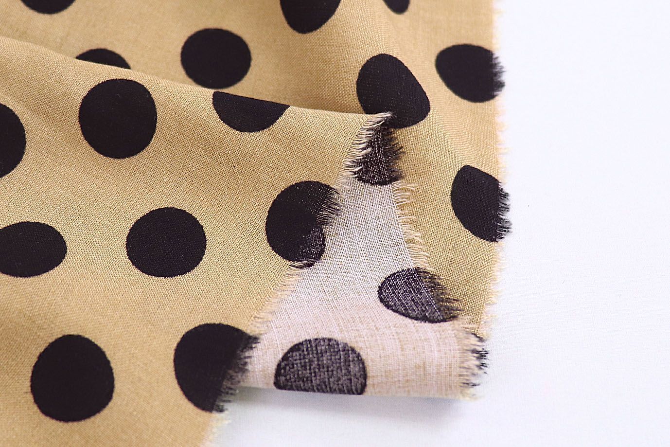 Штапель принт/горох черный на песочном 1179/D#1/C#3