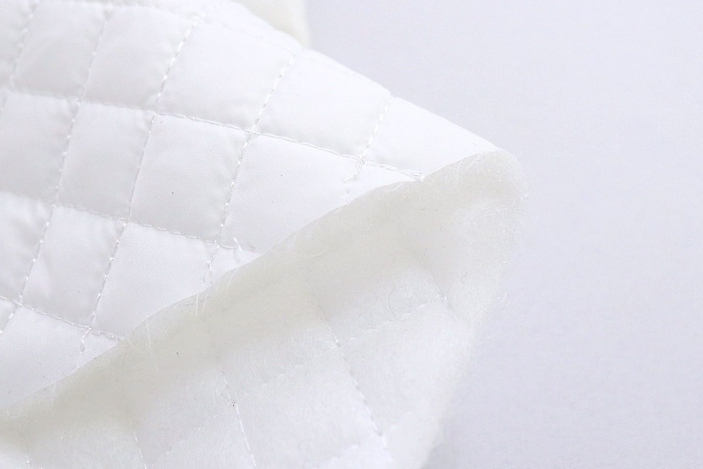 Ткань простеганная "Ромб"/белый 11015/9+CC120