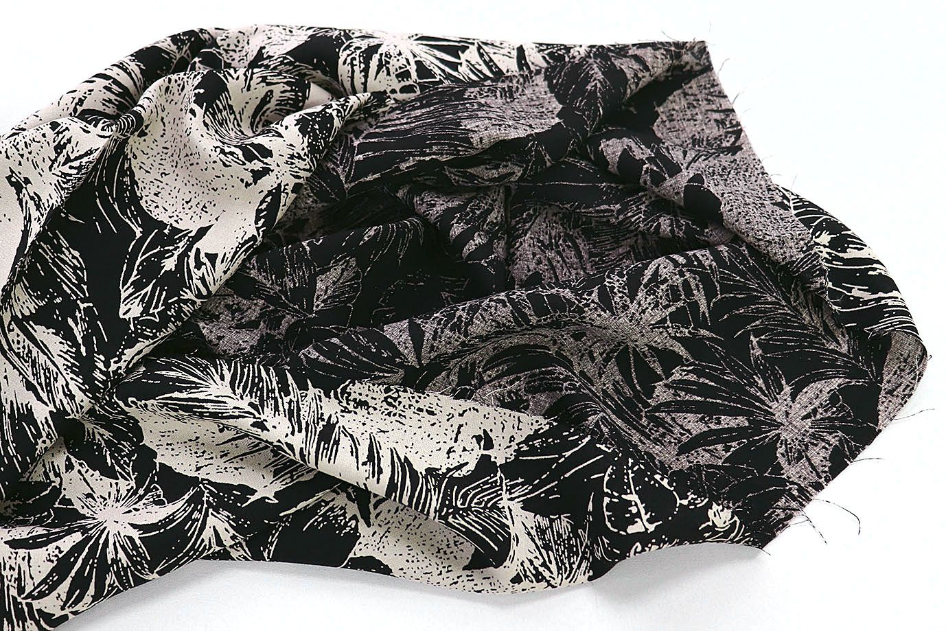 Штапель принт/листья черные на бежевом 3861-PY/D#19/C#3