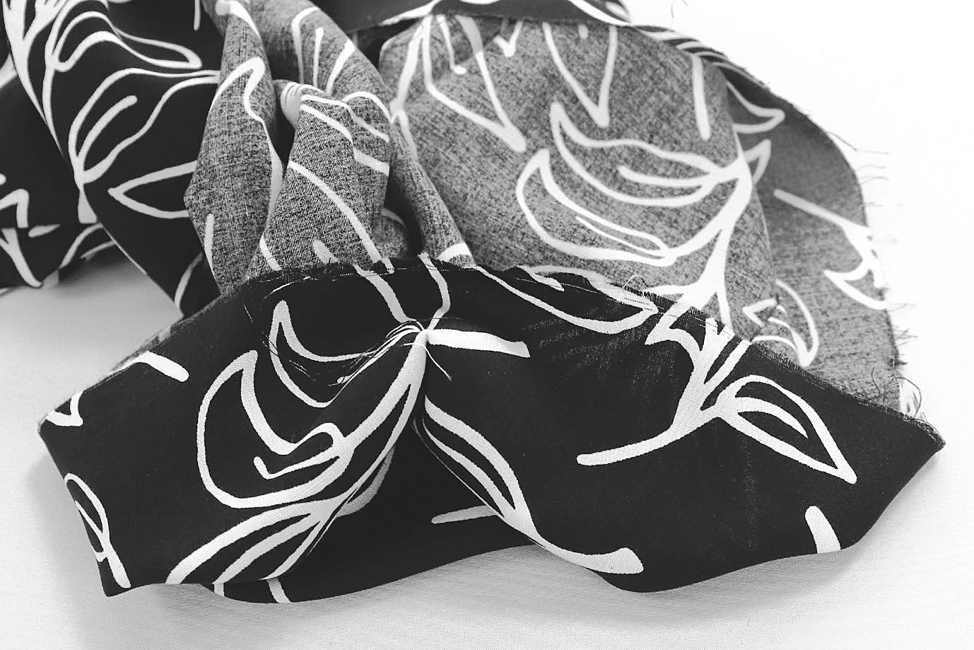 Штапель принт/цветы белые на черном 1374-PY/D#51/C#5