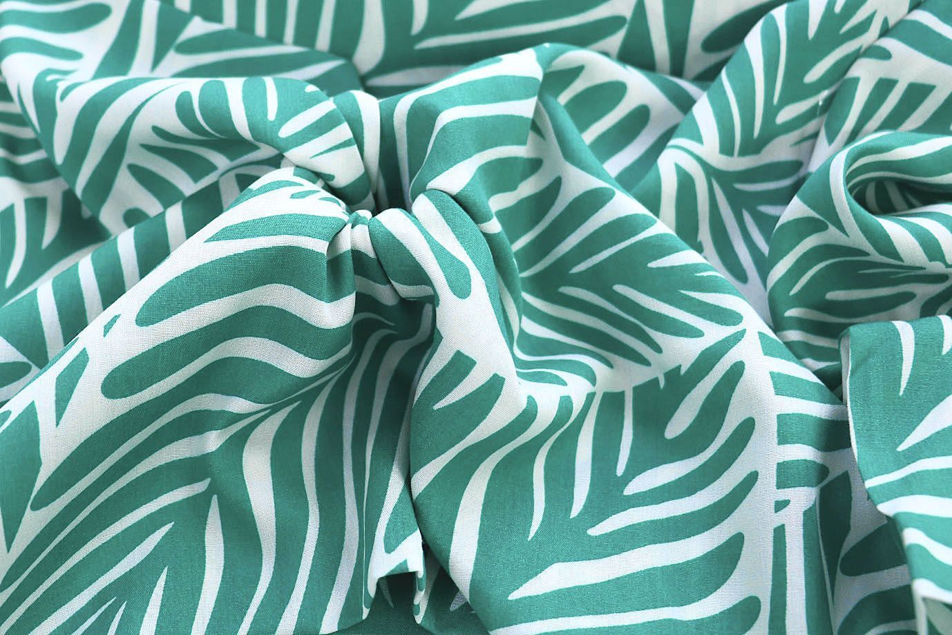 Штапель принт/листья зеленые на белом 1374-PY/D#20/C#2