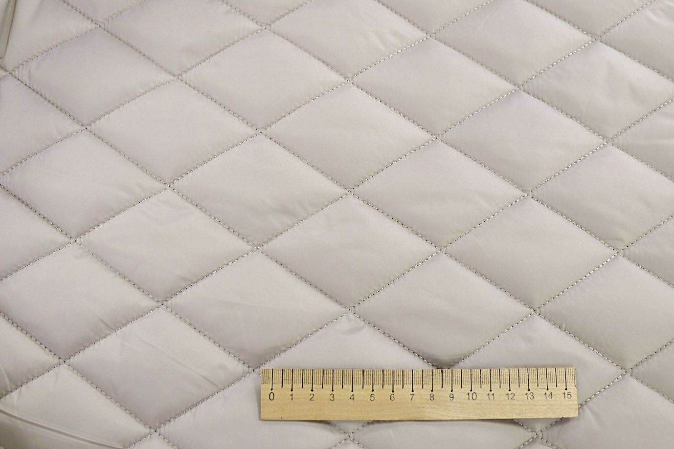 Ткань простеганная "Ромб"/бежевый R10-7 1016117/639+CC150+30600070