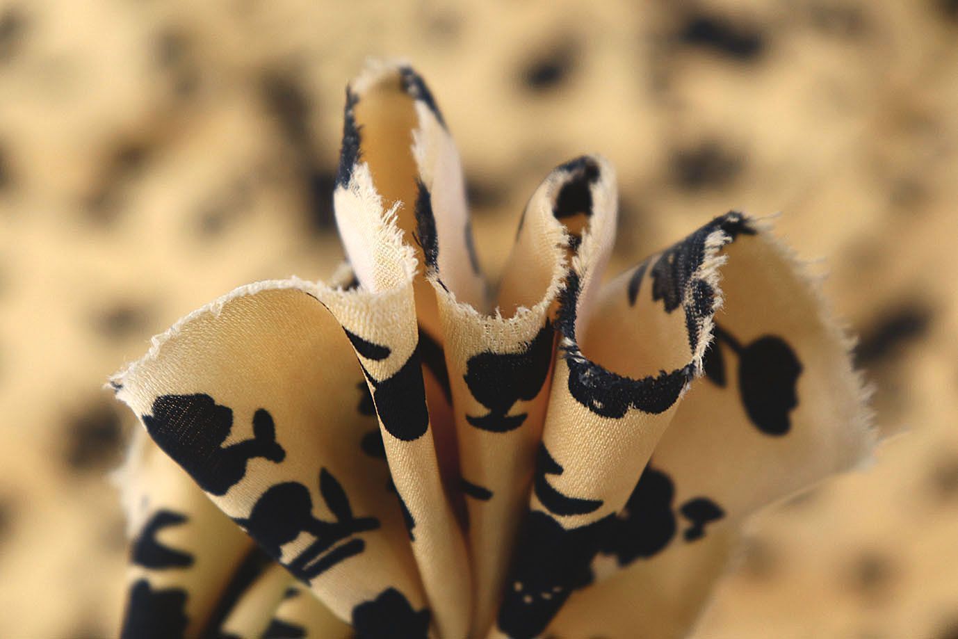 Блузочная ткань "SPH" принт/цветы черные на желтом 3424-PY/D#H1618/C#3