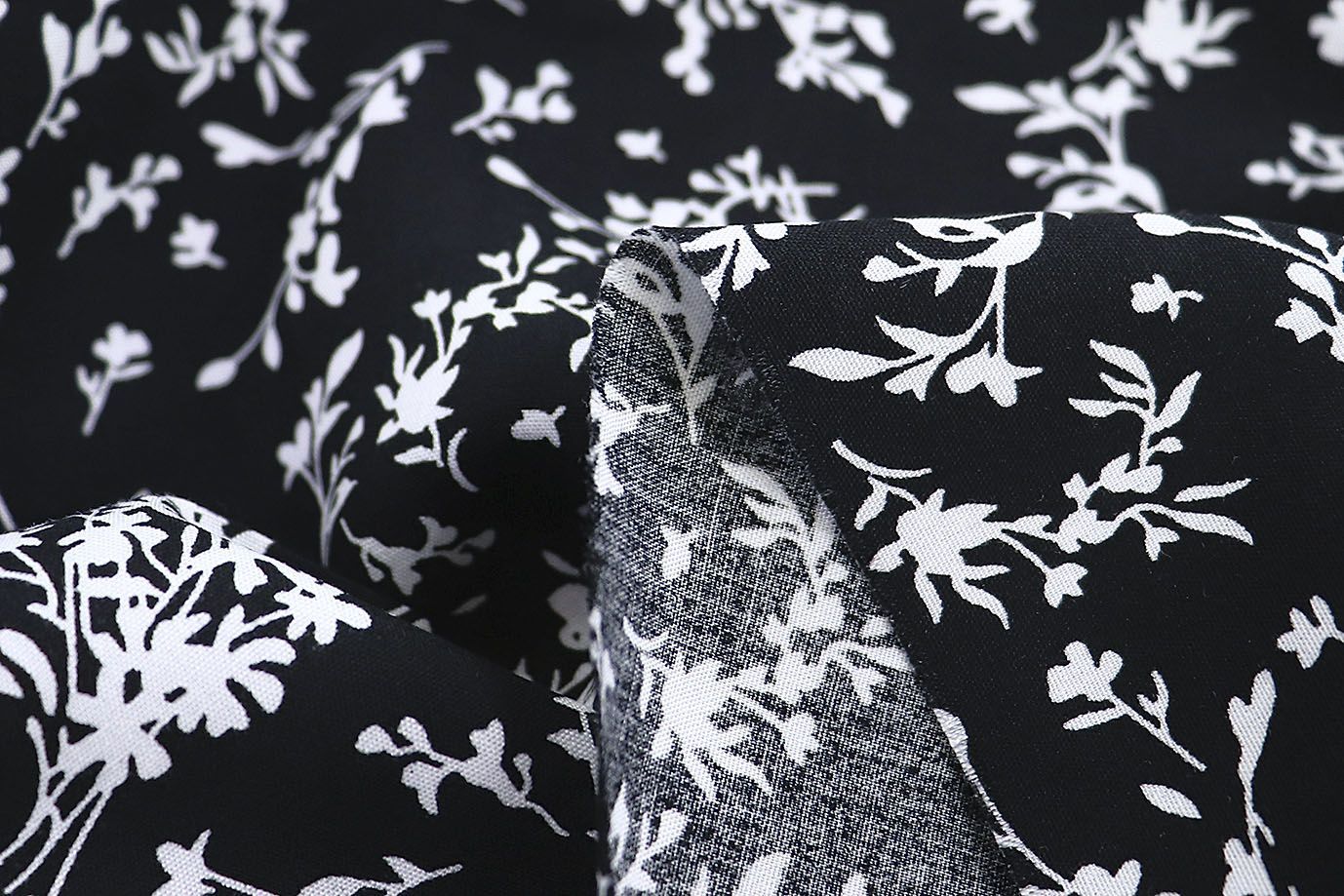 Штапель принт/цветы белые на черном 1382-PY/D#10/C#7