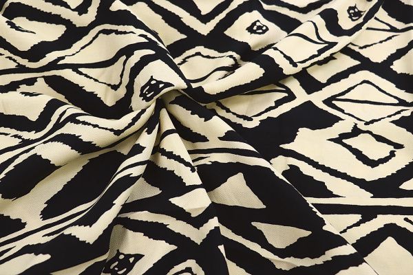 Штапель твил принт/черный на бежевом 3855-PY/D#2/C#2