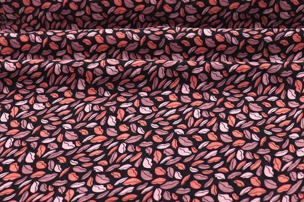 Шифон креп принт/губы на черном 3186-PY/D#9752-414/C#3