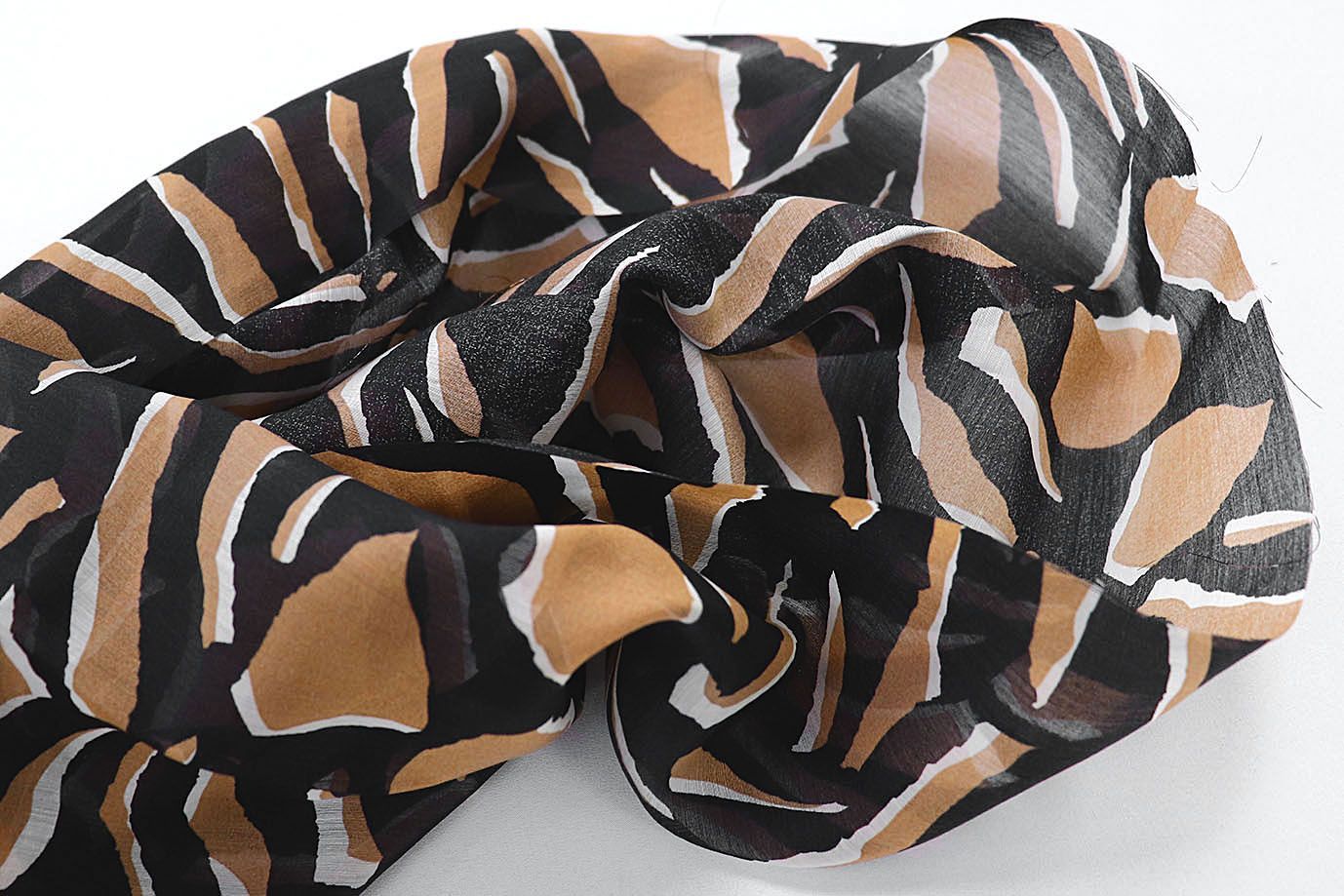 Органза принт/коричнево-белый на черном 3890-PY/D#7/C#1 Органза принт/коричнево-белый на черном 3890-PY/D#7/C#1