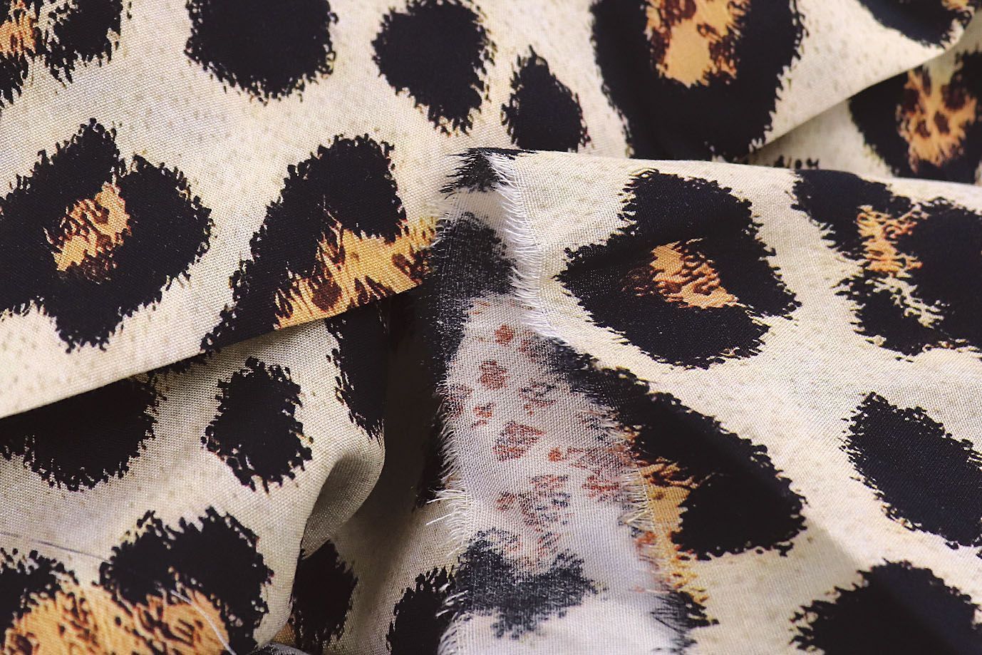 Штапель принт/леопард черно-желтый на молочном 1375-PY/D#4/C#1