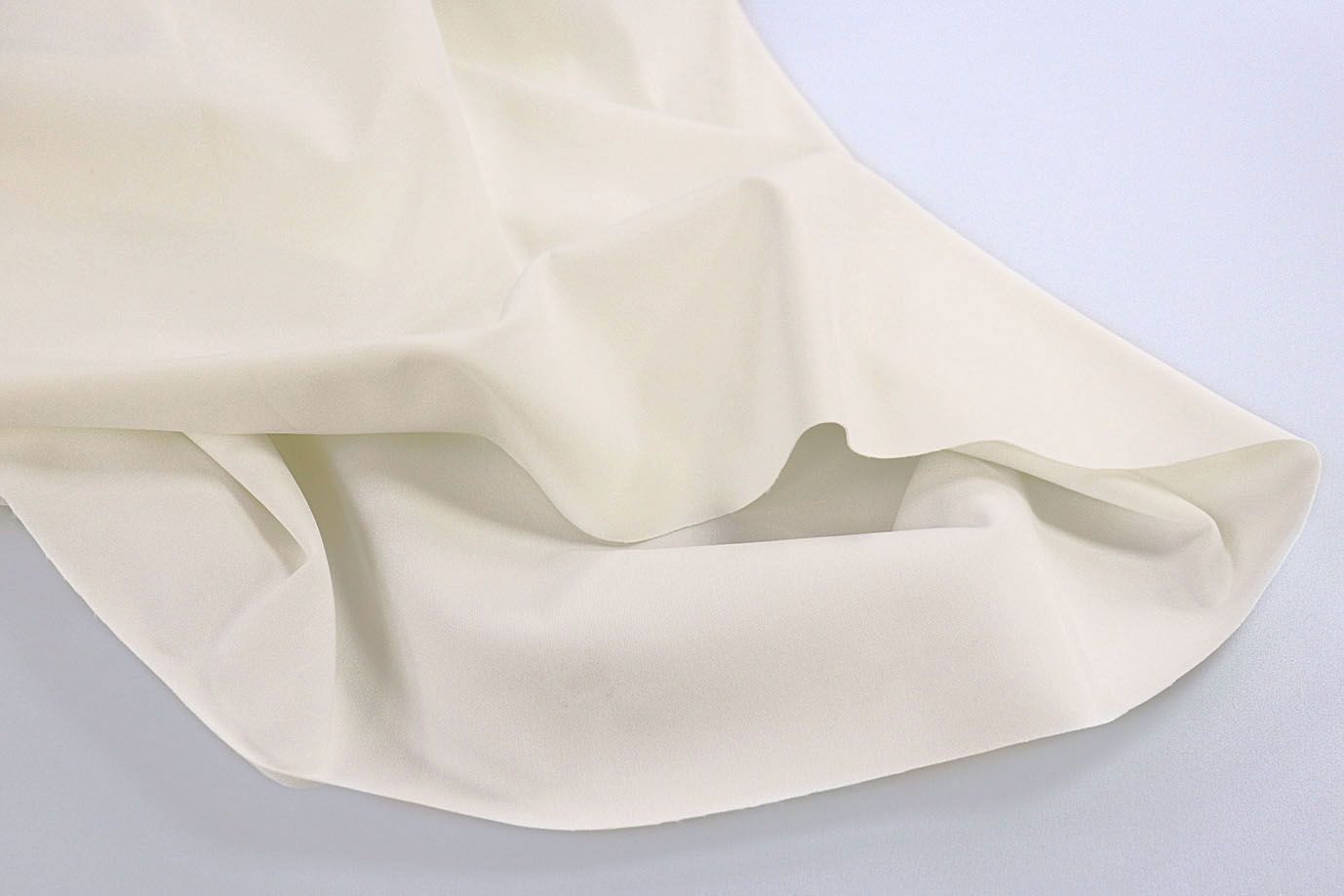 Плащевая ткань "Президент"/молочный AP5112512/D#101999/C#160