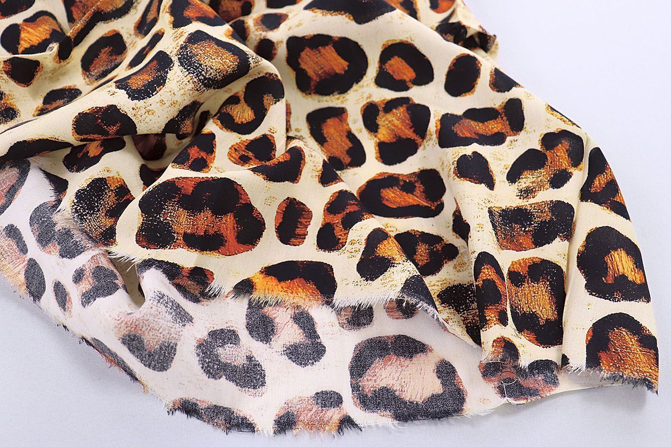 Штапель принт/леопард черно-оранжевый на молочном 1375-PY/D#9/C#1