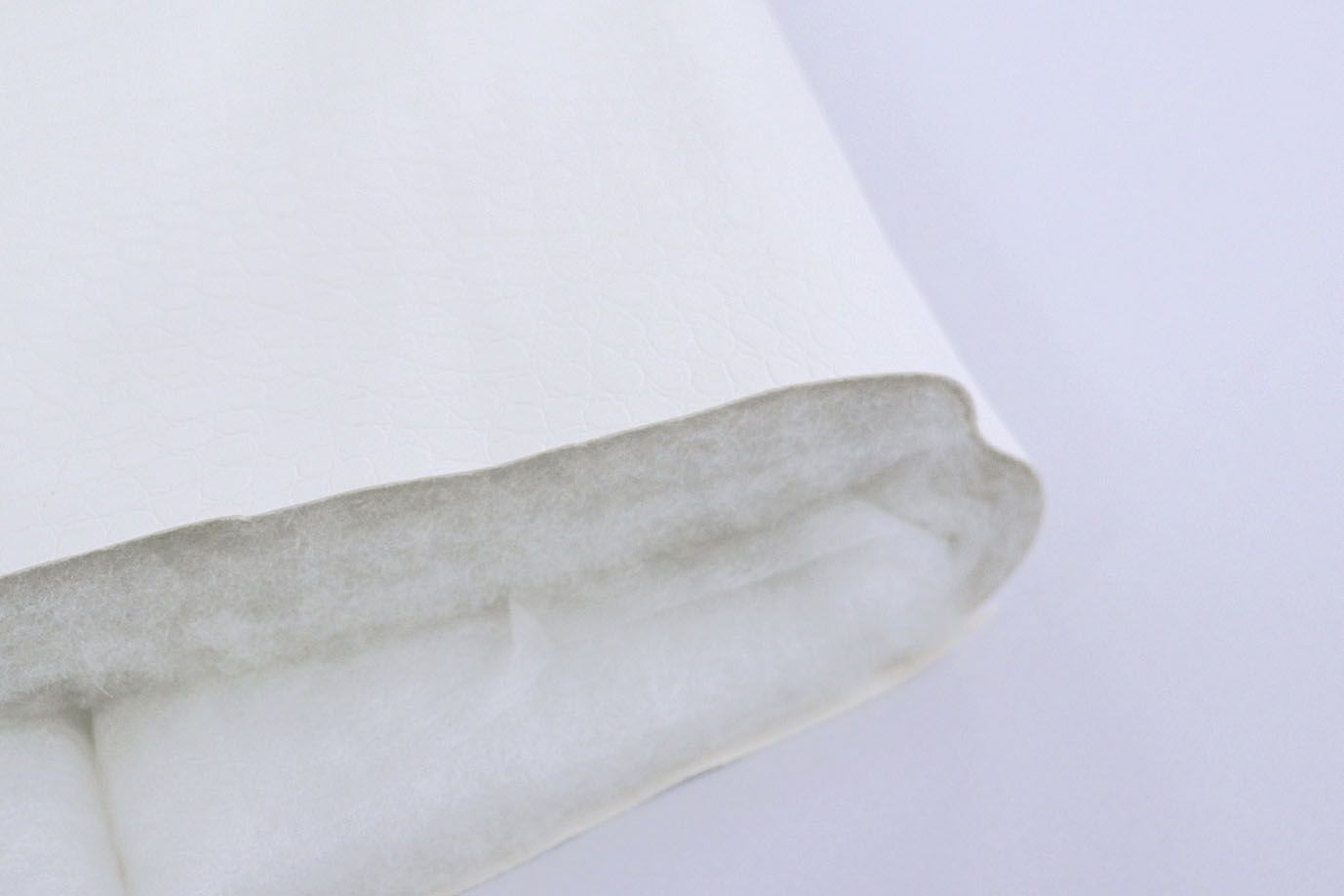 Ткань простеганная "Полоска"/белый 11607/1+CC300