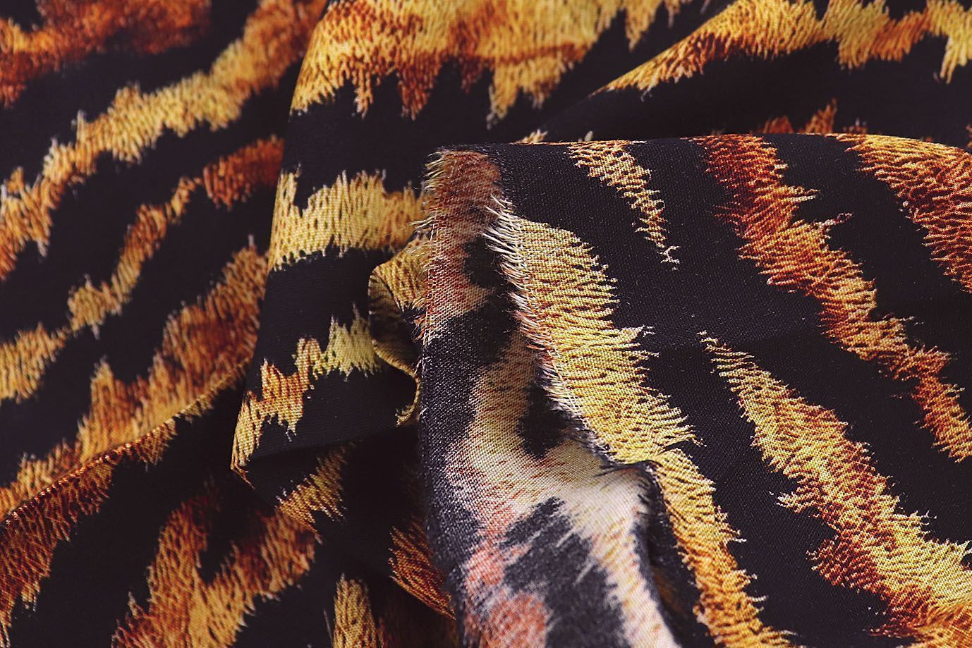 Штапель принт/тигр черно-оранжевый 1375-PY/D#2/C#1