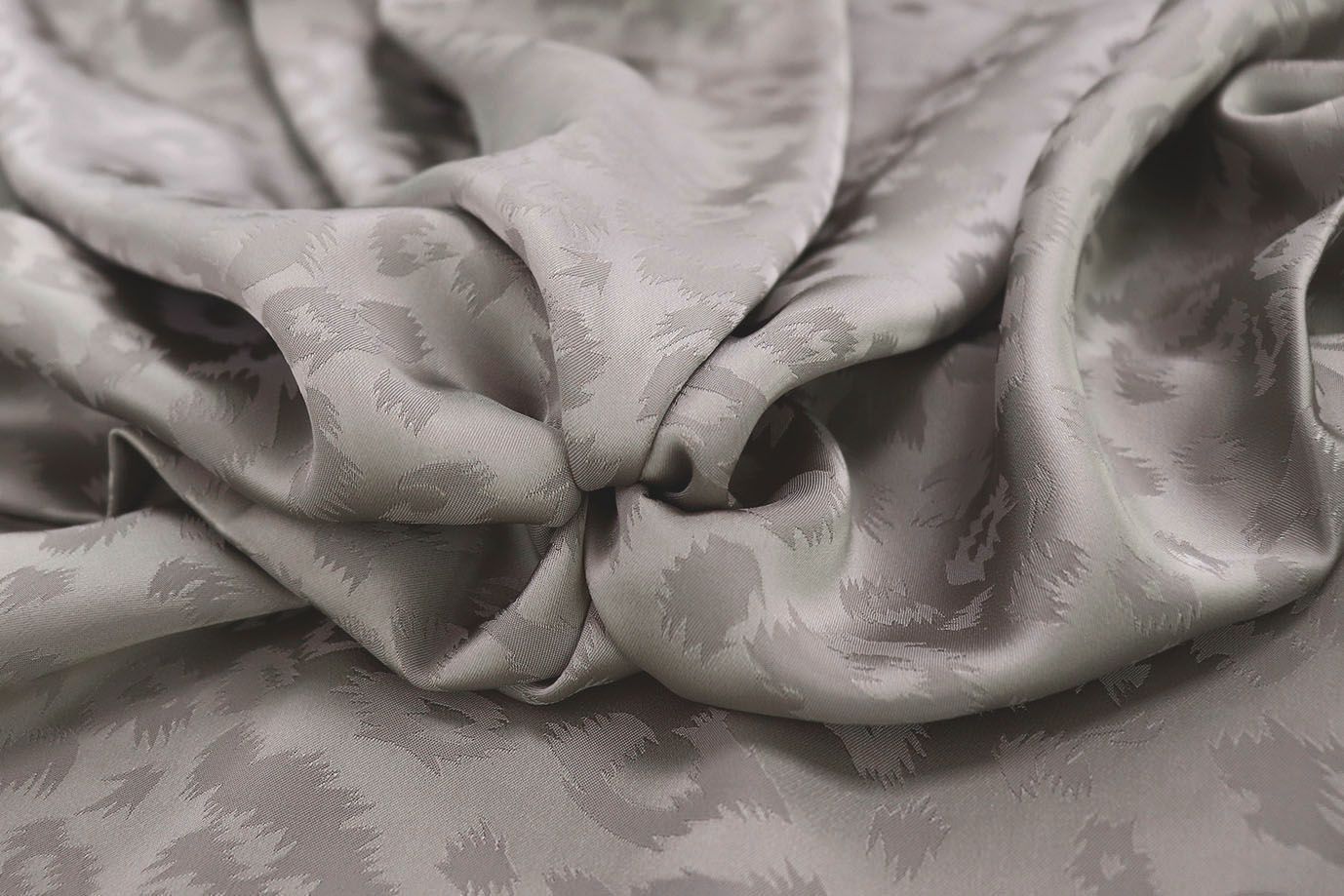 Шелк жаккард/серый 3899-PY/D#3/C#1