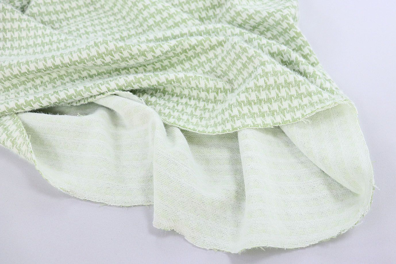 Трикотаж "Альпака" жаккард/гусиная лапка бело-мятная 812-PG/D#2/C#2