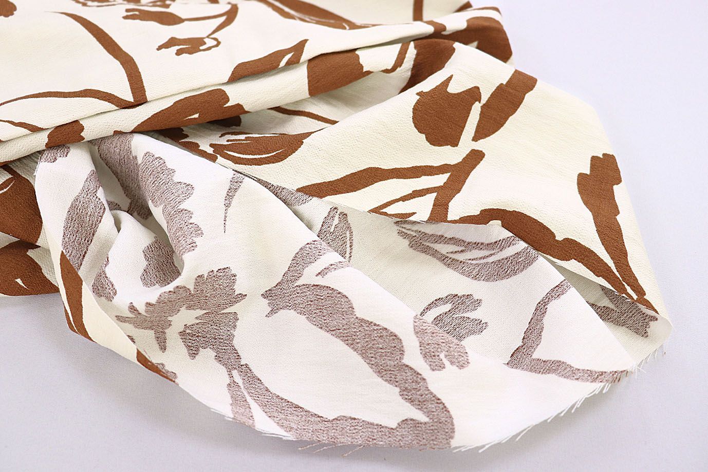 Лен БОХО принт/цветы коричневые на молочном 3857-PY/D#10/C#4