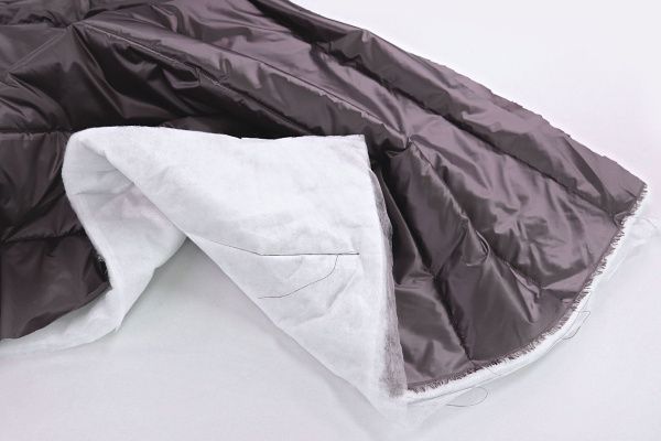 Ткань простеганная "Полоска" P51/фиолетовый 101936/17+холлофайбер 200