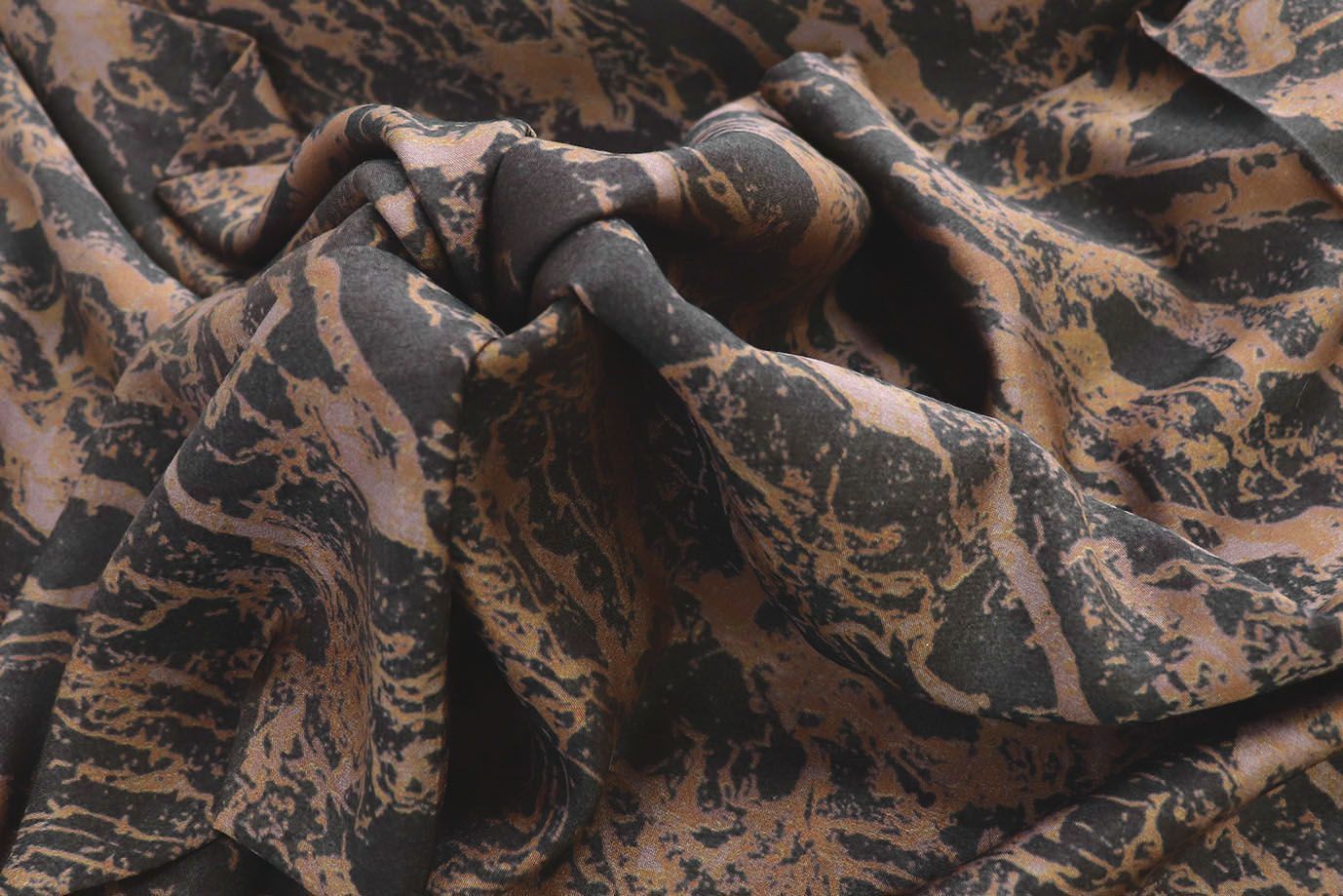 Сатин "Морокко" принт/оранжево-розовый на черном 3888-PY/D#5/C#5