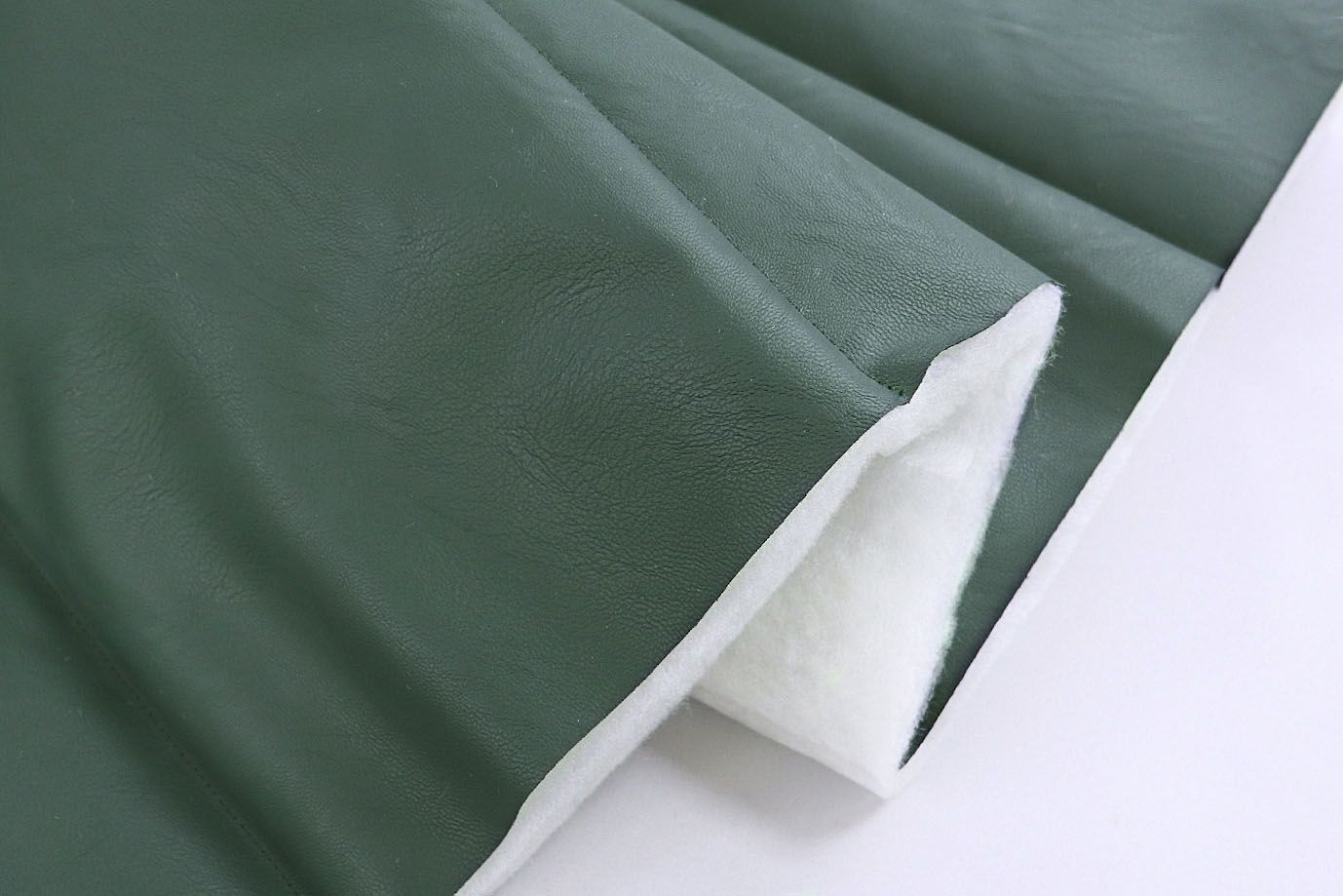 Ткань простеганная "Полоска" P51/темно-зеленый 3721/4+CC300