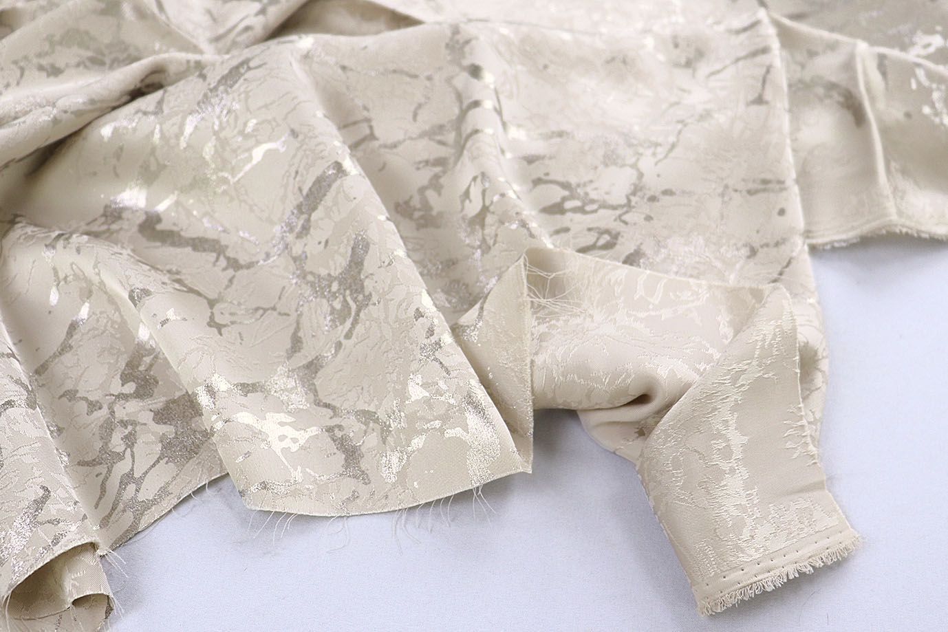 Сатин "Пандора" жаккард c напылением/серо-бежевый 4027-PY/D#1/C#3