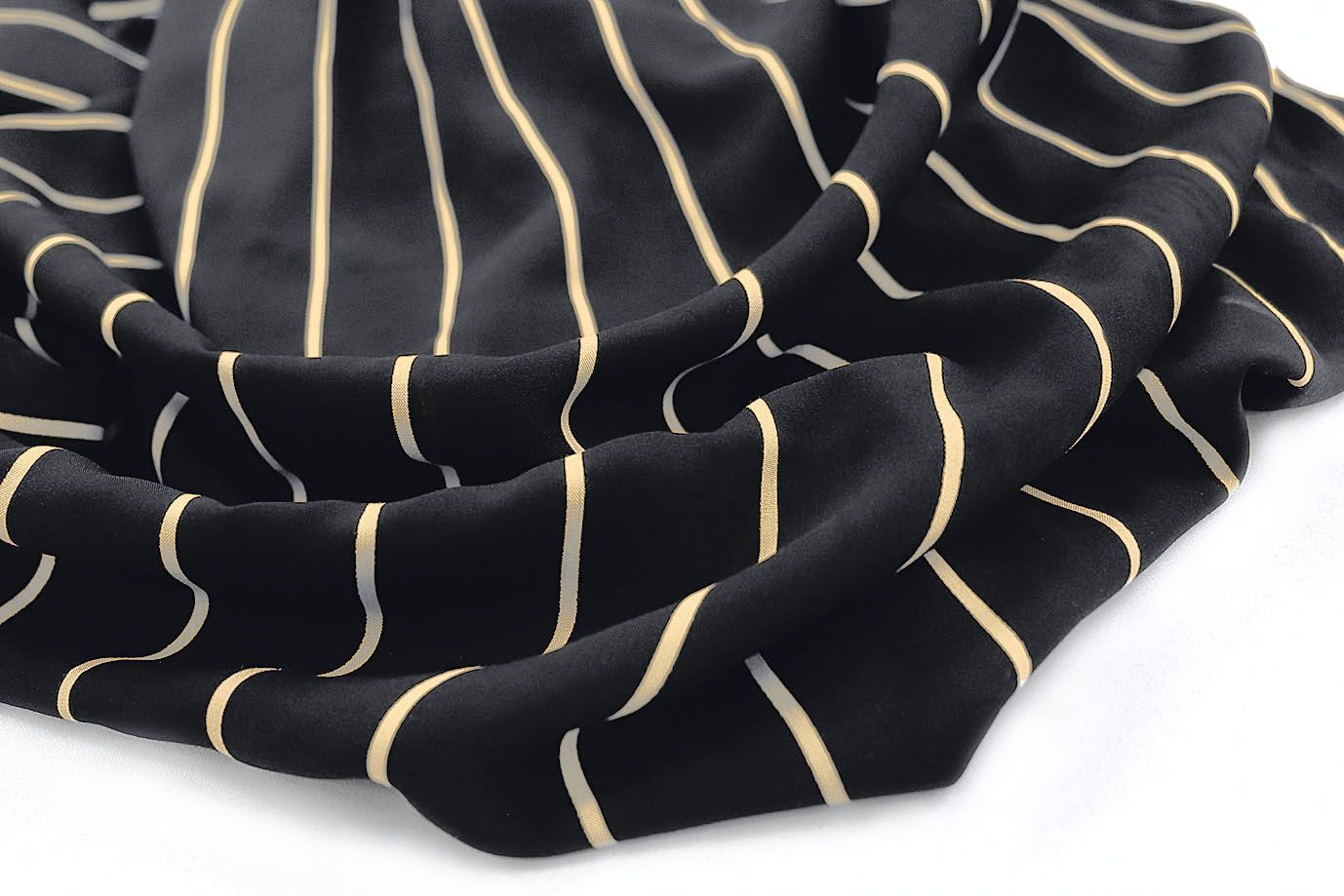 Штапель принт/полоска бежевая на черном 2975-PY/D#4/C#2