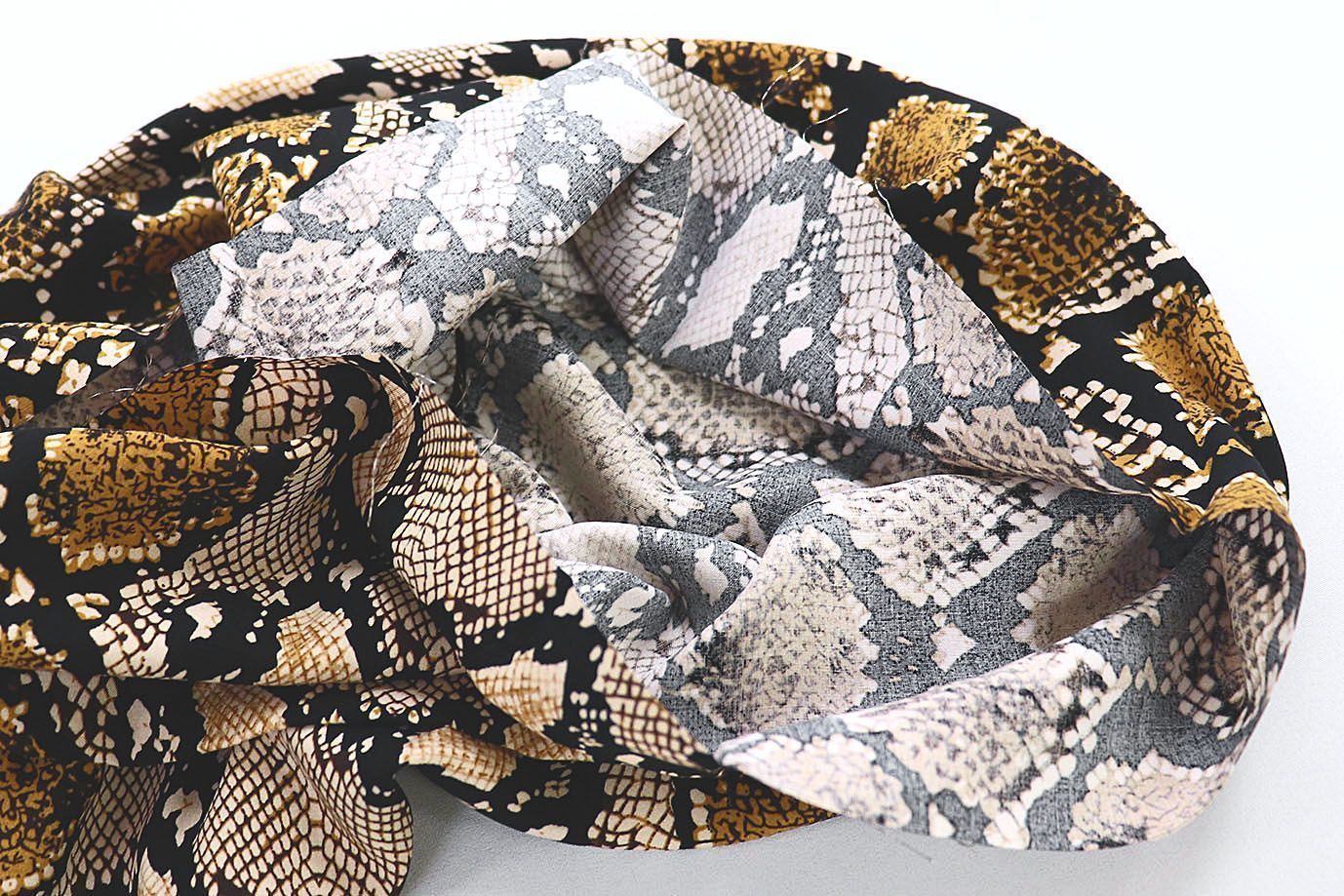 Штапель принт/змея желто-бежевая 3858-PY/D#25/C#3