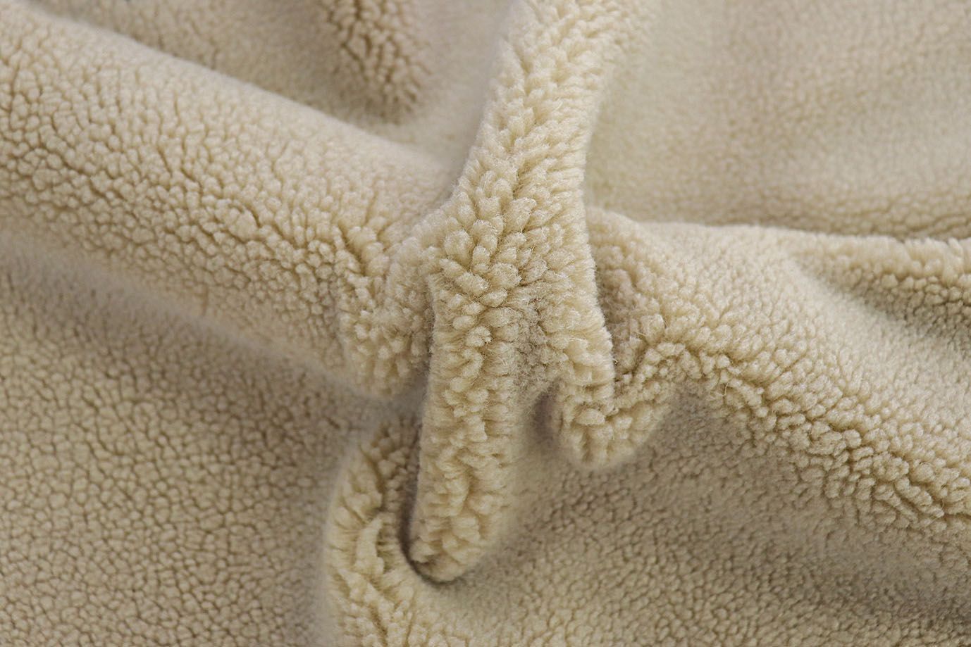 Дубляж мех "Кёрли"/черно-бежевый AP230331053Z/D#1003-2302-40L/C#2-7