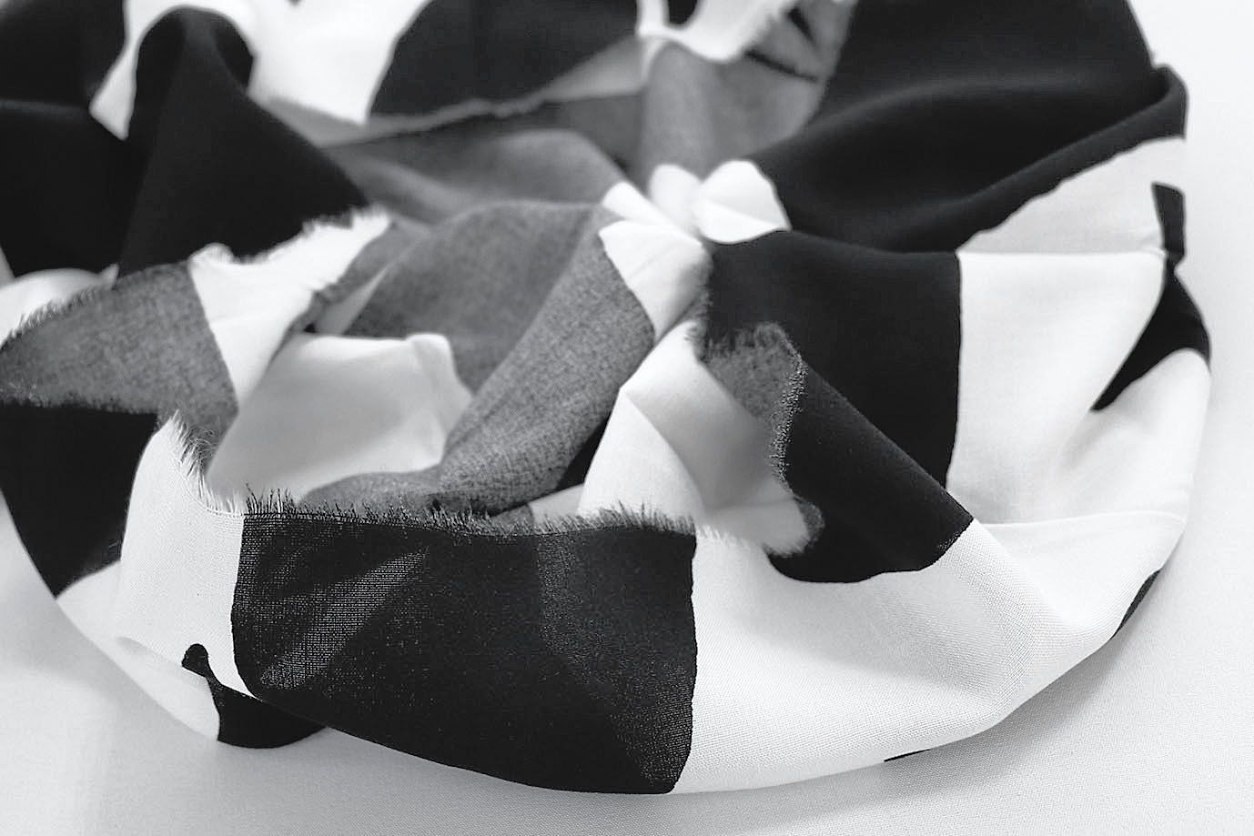 Штапель принт/бело-черный 1374-PY/D#8/C#4