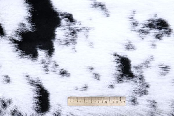 Искусственный мех "Корова" длинноворсовый/пятна черные на белом 1240-5AKA0330