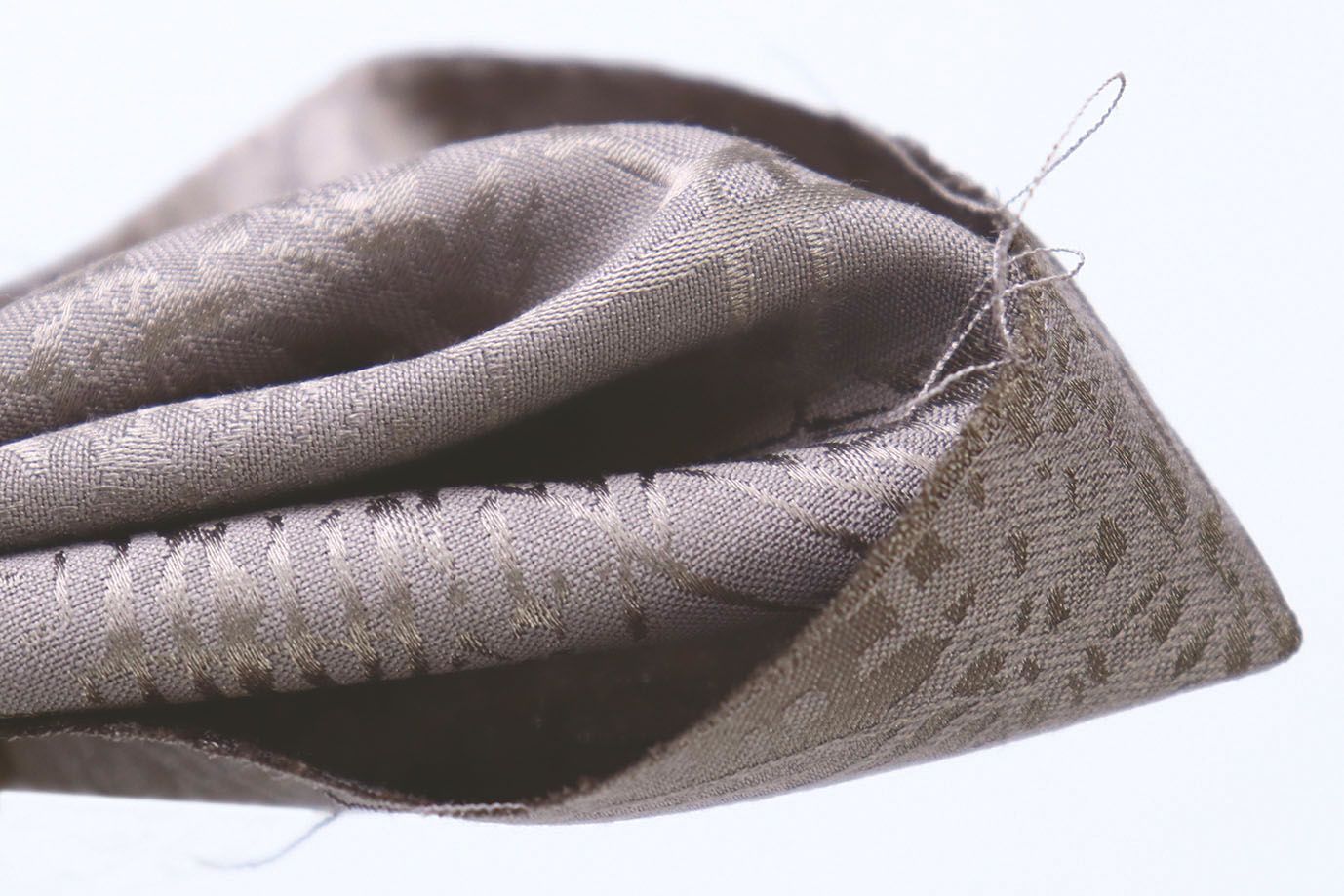 Шелк "Джулия" жаккард/серо-коричневый 4032-PY/D#1/C#2