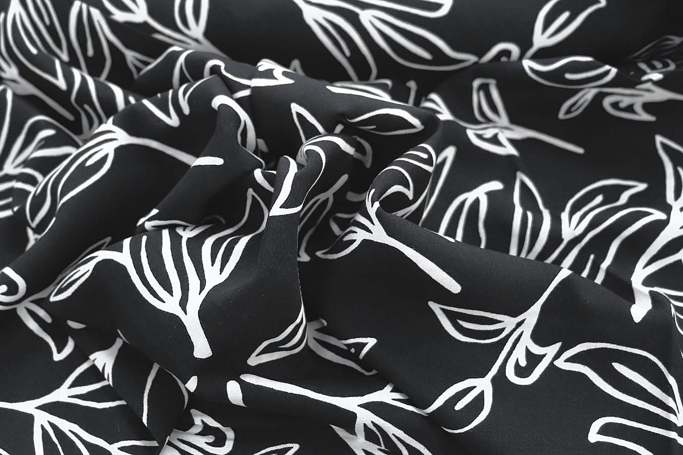 Штапель принт/цветы белые на черном 1374-PY/D#51/C#5