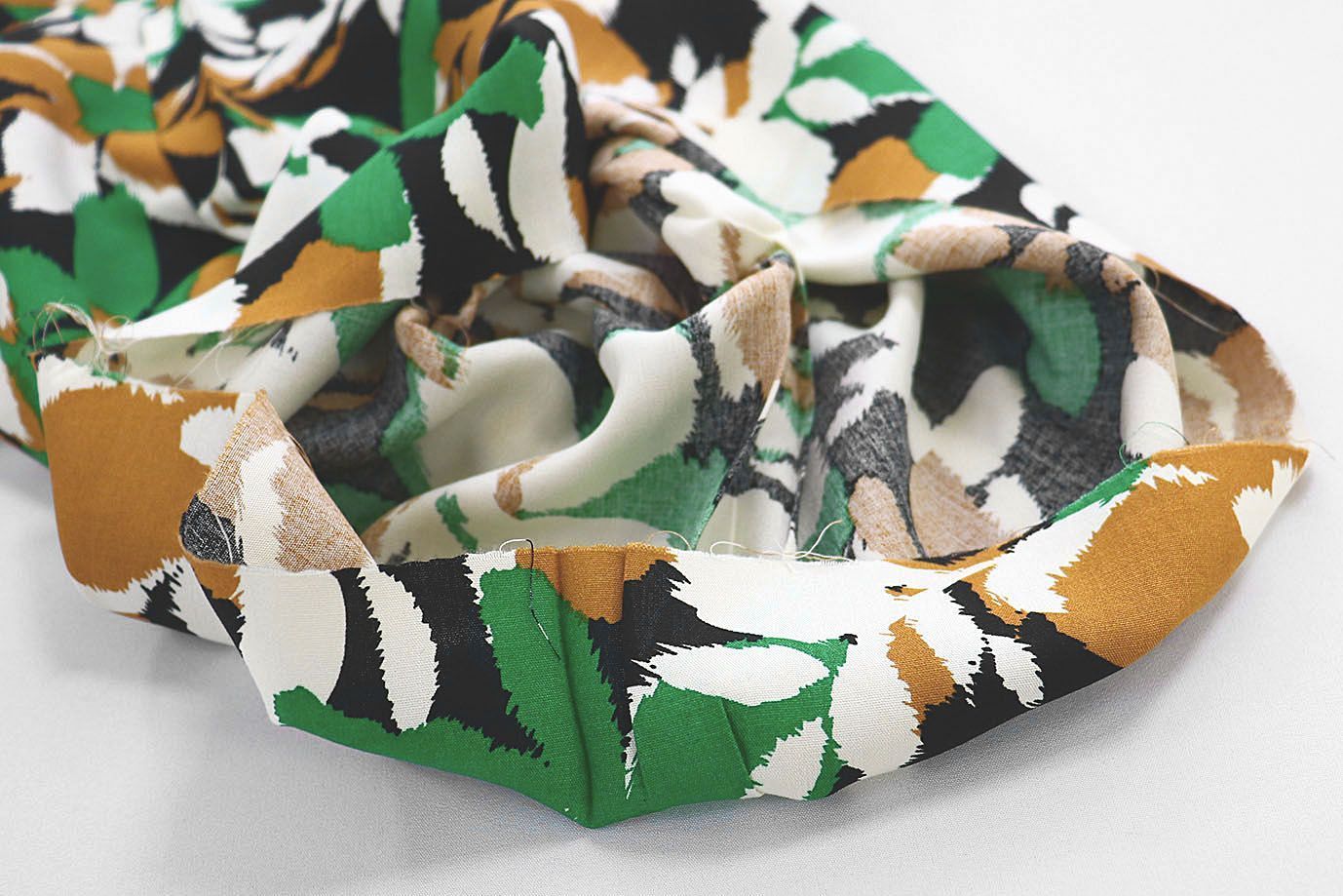 Штапель принт/цветы горчично-зеленые 1374-PY/D#13/C#3