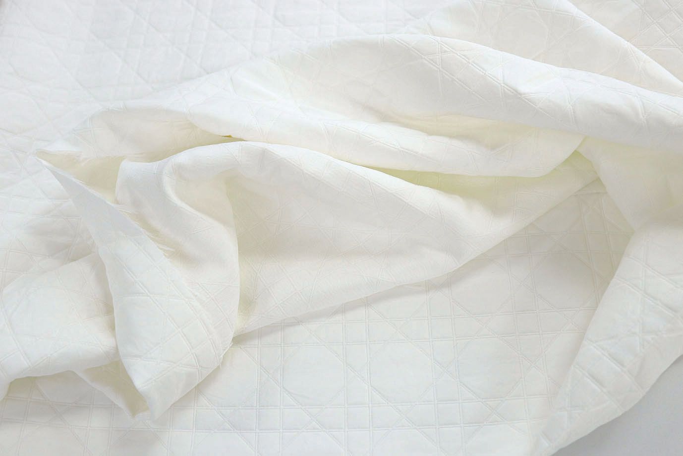 Костюмная ткань "Соренто" жаккард/белый 3560-PY/D#2/C#1