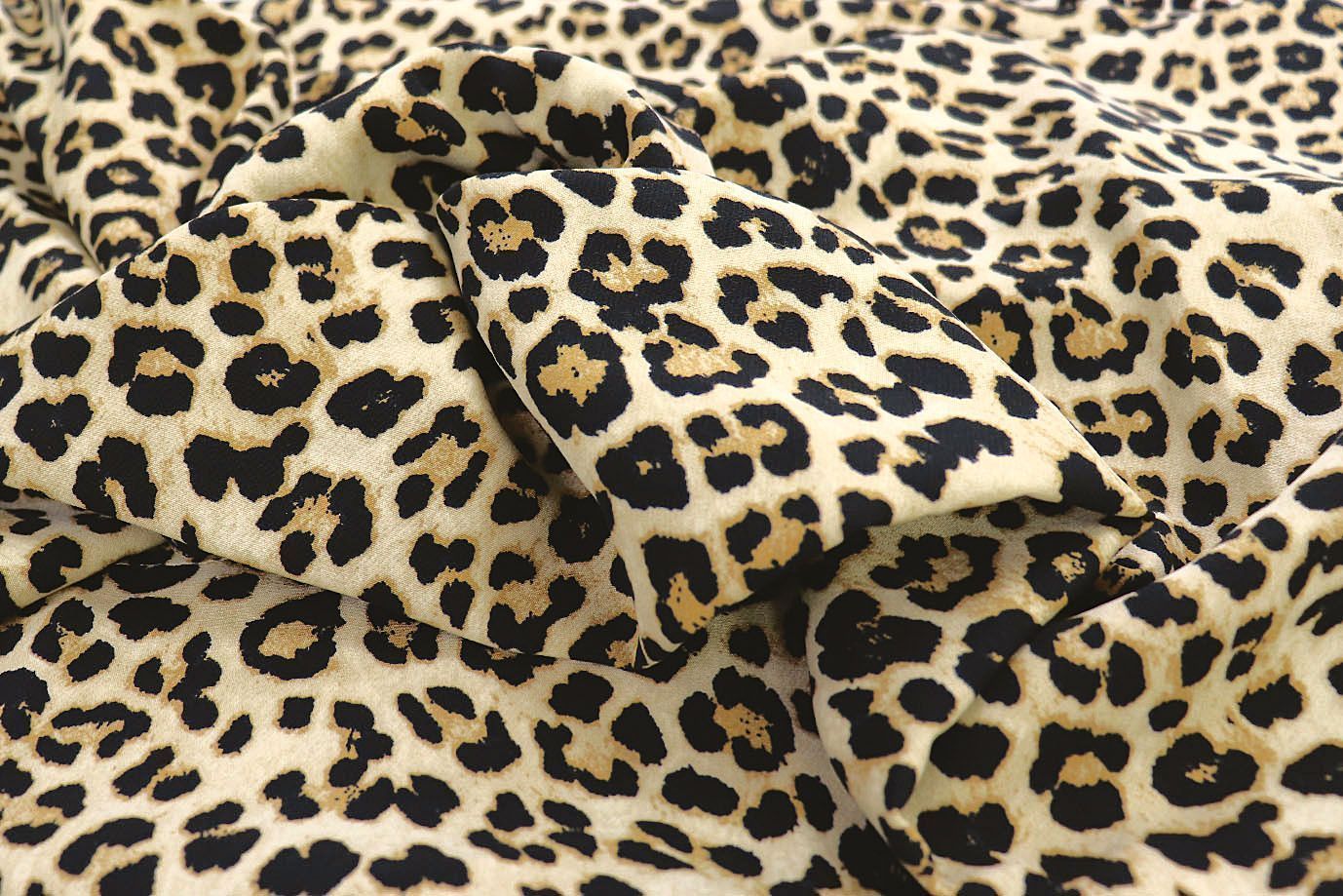Костюмная ткань "Барби" стрейч принт/леопард черно-бежевый на молочном 3827-PY/D#2/C#1