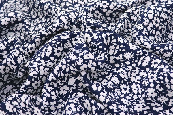 Штапель принт/цветы белые на темно-синем 3198-PY/D#4/C#6