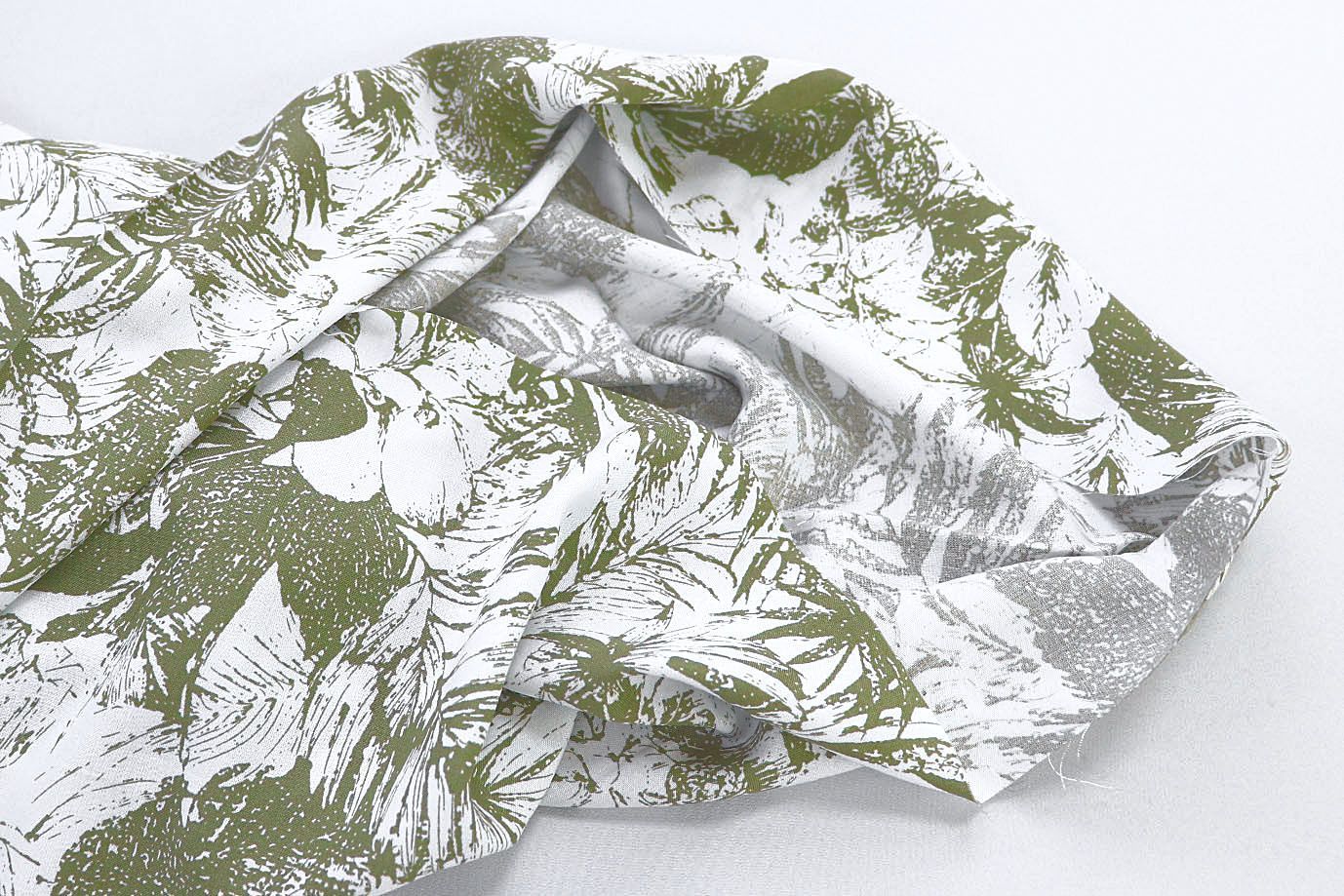 Штапель принт/листья зеленые на белом 3861-PY/D#19/C#1