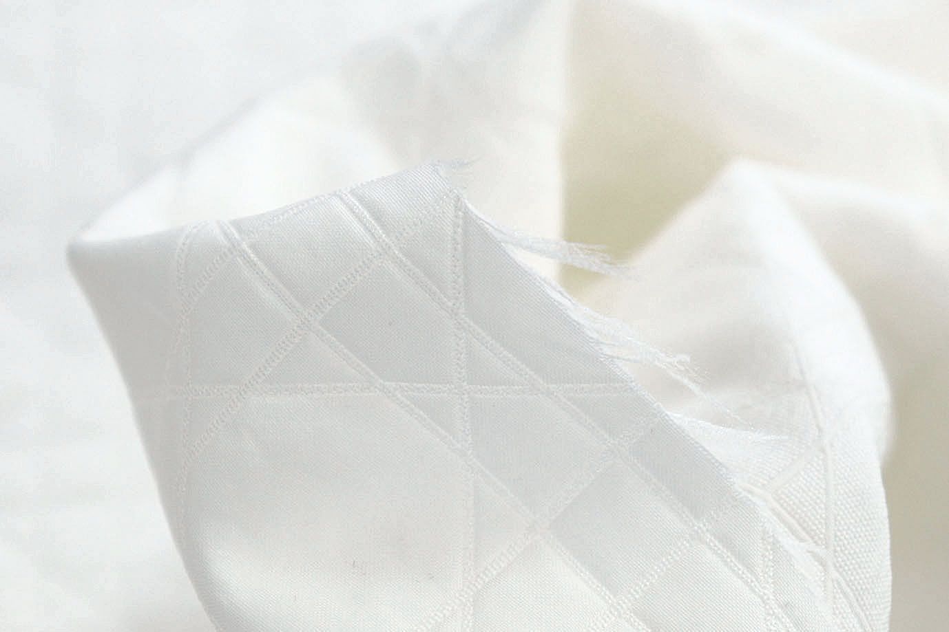 Костюмная ткань "Соренто" жаккард/белый 3560-PY/D#2/C#1