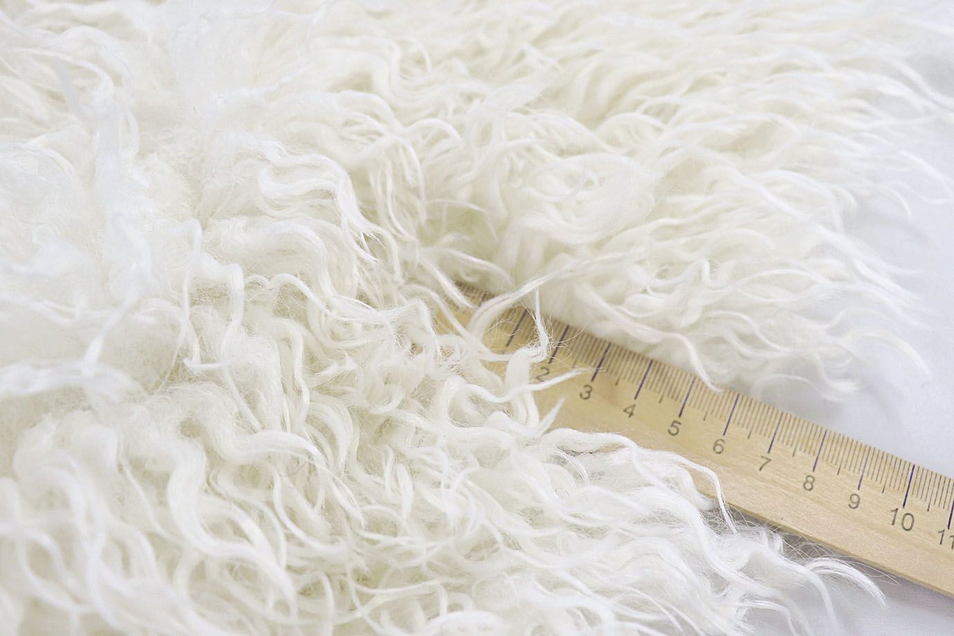 Искусственный мех "Лама"/белый AP231211146/D#1048-101913/C#2