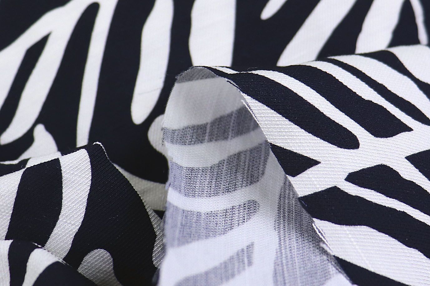 Лен N/R слаб принт/черно-белый 3826-PY/D#1/C#1