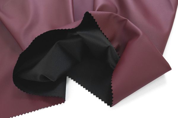 Кожа глянцевая стрейч/бордово-черный 3688-PY/C#6 (11566)