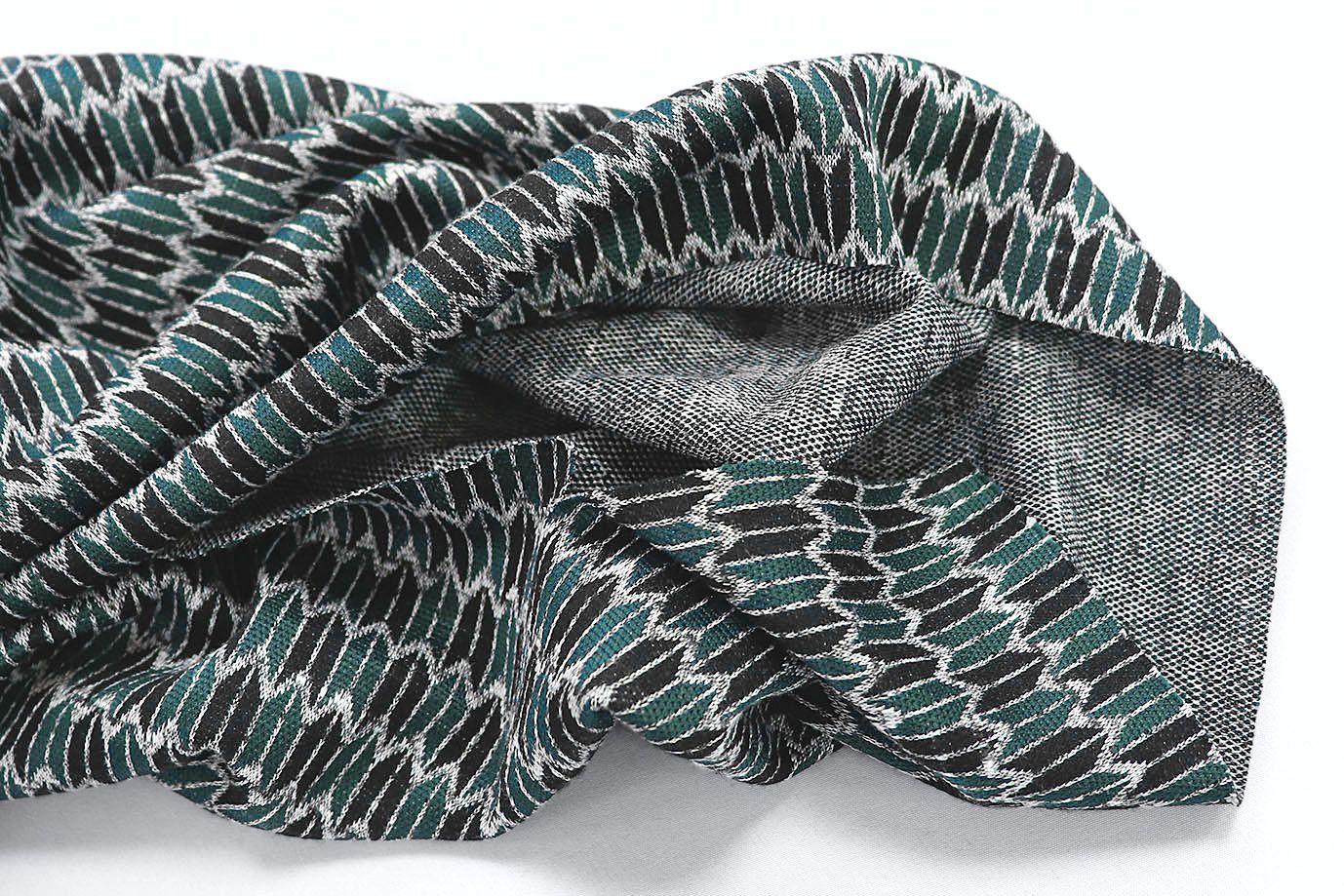 Трикотаж жаккард принт/черно-зеленый 3257-22-PY/D#15/C#2