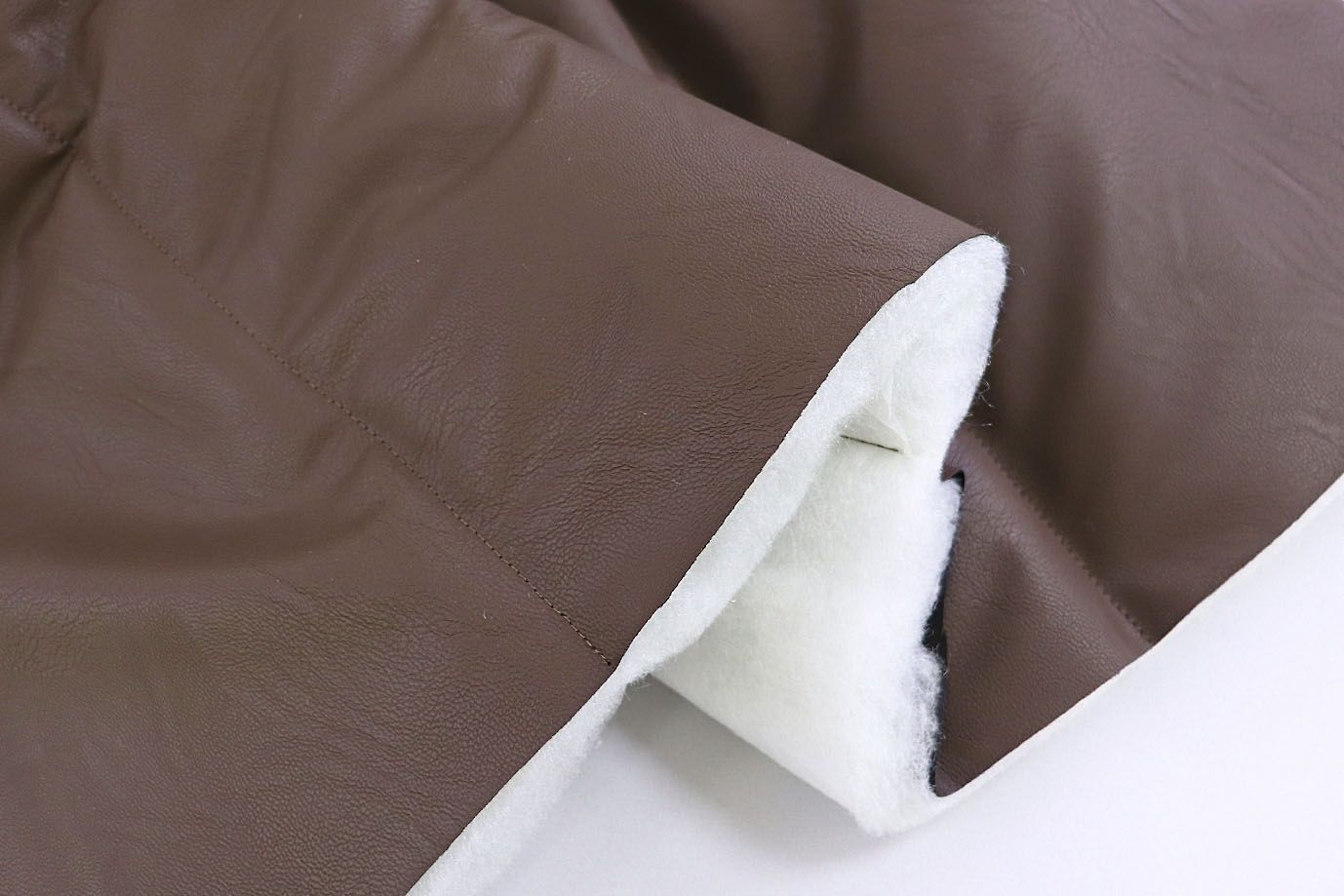 Ткань простеганная "Полоска"/шоколадный 3721/5+CC300