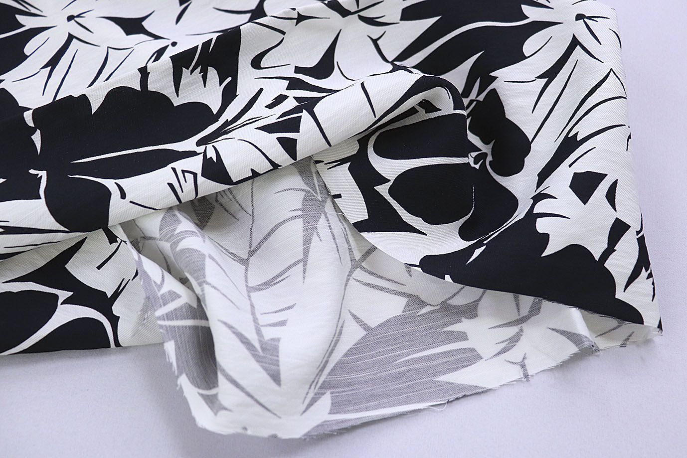 Лен N/R слаб принт/черно-белый 3826-PY/D#3/C#1