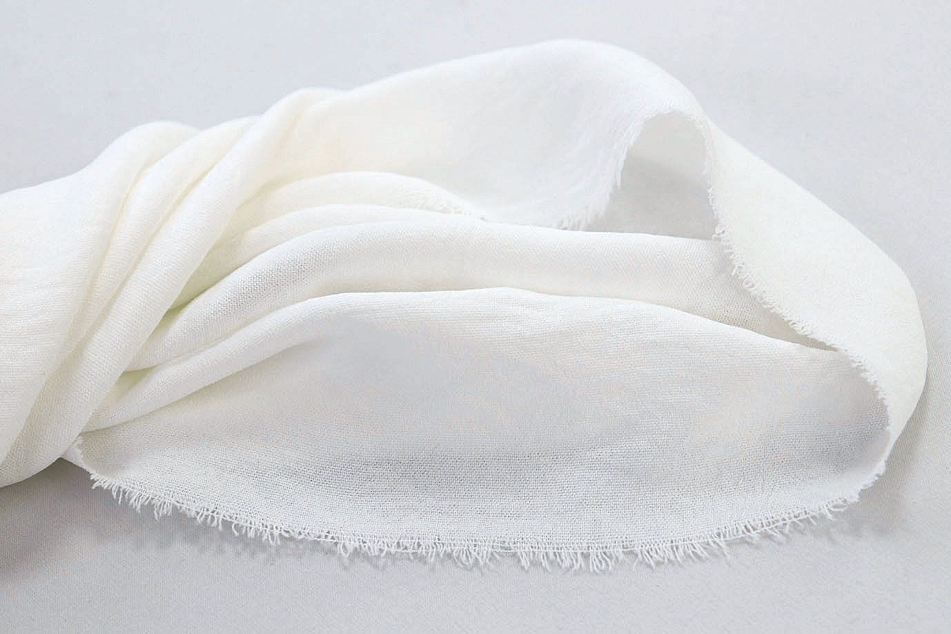 Блузочная ткань "CEY" стрейч/молочный 3733-PY/C#2