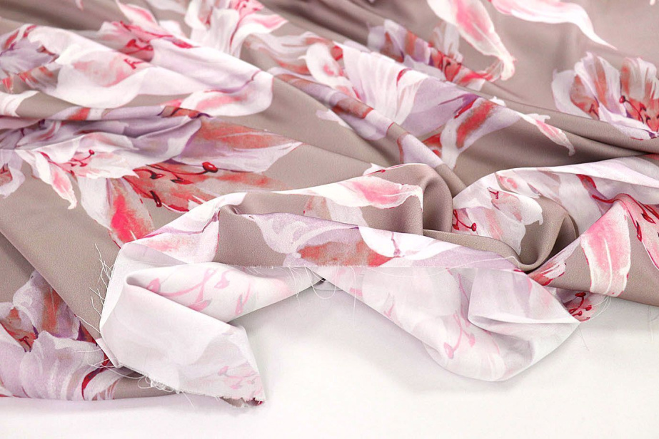 Шелк "Армани" принт/цветы бело-малиновые на темно-бежевом 3542-PY/D#4/C#3