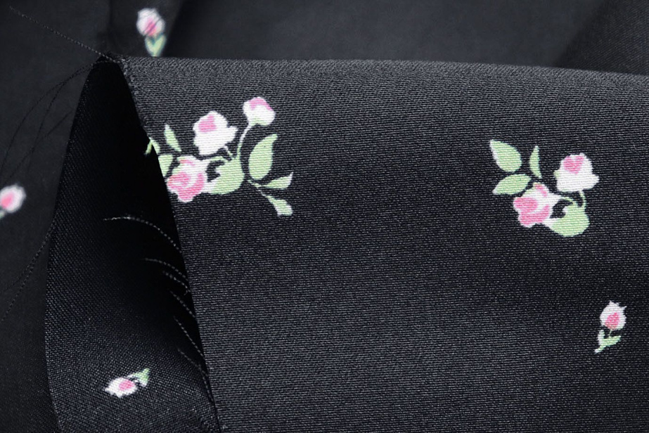 Шелк "Армани" принт/цветы бело-розовые на черном 4277-PY/D#7/C#1